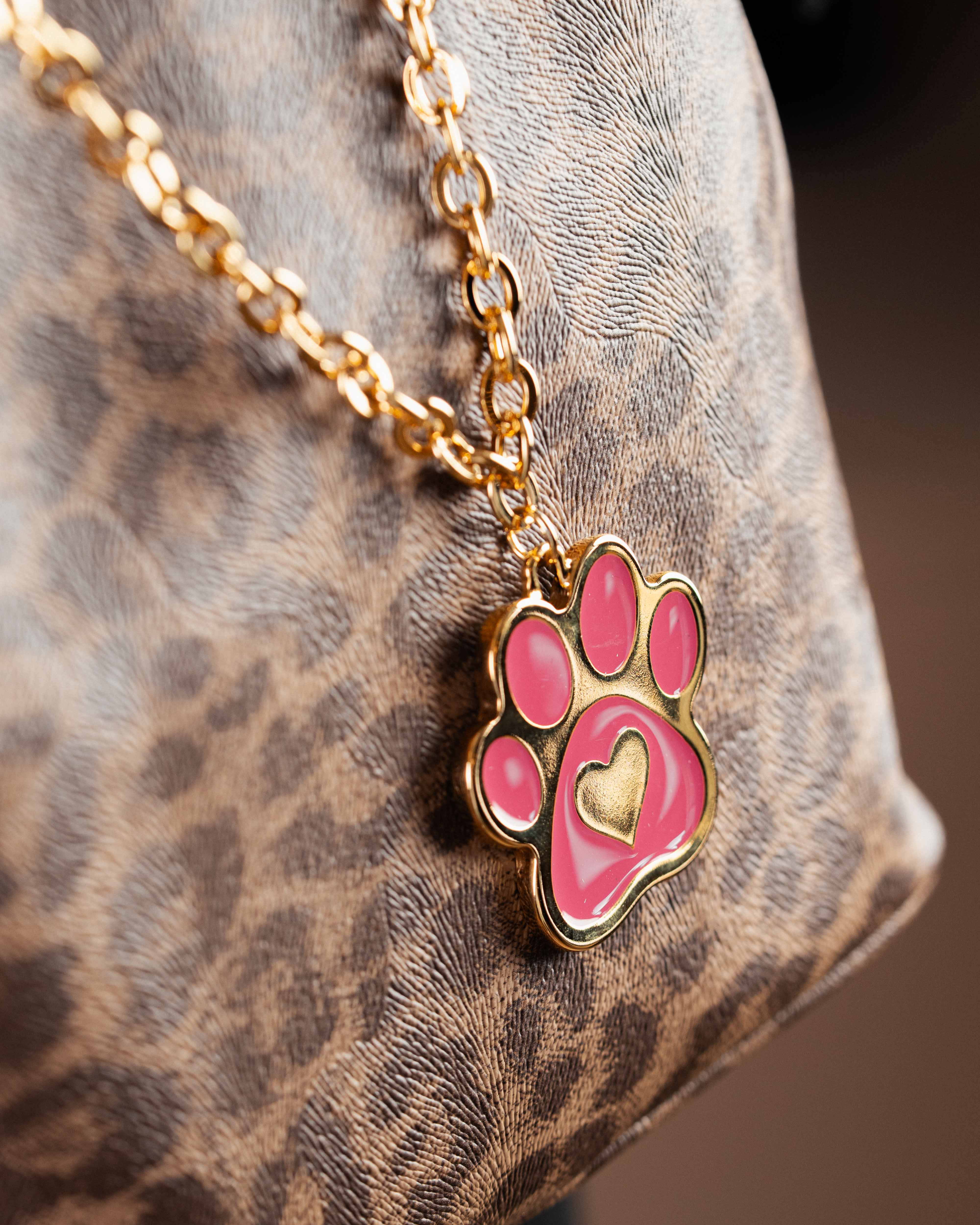 Charm Orma Smaltata Wild Viola